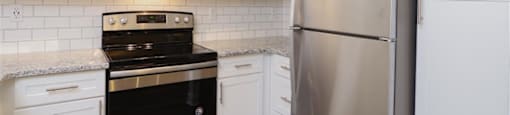 Fully Furnished Kitchen With Stainless Steel Appliances at Patriots Pointe, North Carolina
