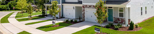 Front view at Ashford Townes Apartments, Fuquay-Varina, North Carolina