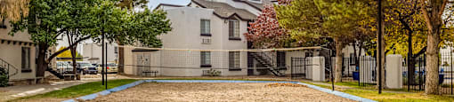 the preserve at ballantyne commons apartments courtyard and playground