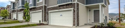 Exterior budiling w/ garages