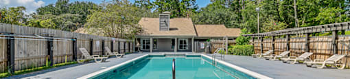Large Pool at Springwood Townhomes, Tallahassee