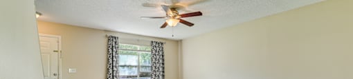 Bright Room at Springwood Townhomes, Tallahassee