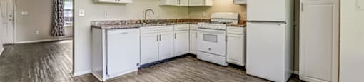 Modern Kitchen at Springwood Townhomes, Tallahassee, FL
