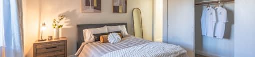 Plush bedroom carpeting at Sunset Winds in Henderson, NV 89014