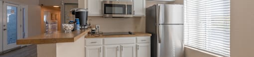 Stainless steel appliances at Sunset Winds in Henderson, NV 89014