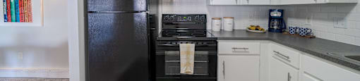 Modern Kitchen at Rosemont Square Apartments in Randolph, MA 02368