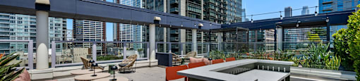 Sundeck Lounge at G12 Apartments in Los Angeles, CA 90015