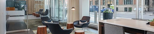 community lounge area | The Montrose Apartments in Chicago, IL