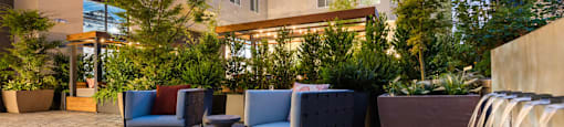 Outdoor seating Aventine at Aventine, California