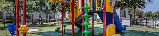 playgrounds at sladestone at shadow creek at Sladestone Shadow Creek, Pearland