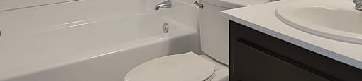 1x1 Batrhroom at Villa La Paz Apartments, California, 90706