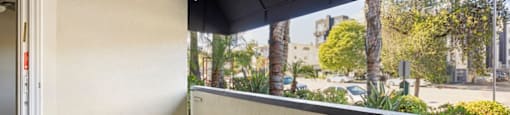 White Oak Terrace Apartment Balcony