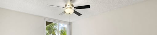 Carpet Floors and Ceiling Fans at Parkway Plaza Apartments, Culver City, CA