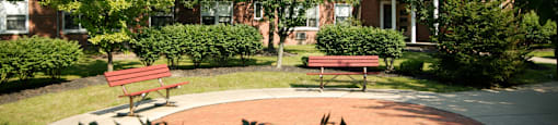 Courtyard View at Huntington Green Apartments, Ohio, 44118