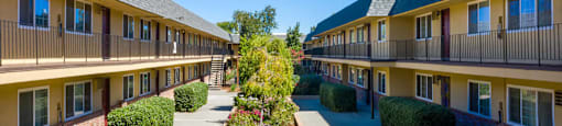 Courtyard Garden Space at Dover Park Apartments, Fairfield, CA, 94533