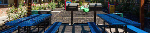 Picnic And Bbq Area at Dover Park Apartments, California