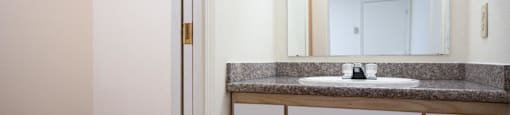 Caldera at Sunnybrook | The Landing Bathroom
