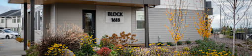Block 1618 Leasing Office Exterior