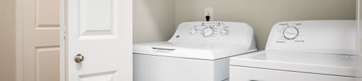 Leverich | Washer and Dryer Hookup