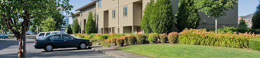 Santana Court | Exterior