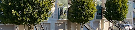Sunnyview Townhomes| Exterior with Attached Garage Parking