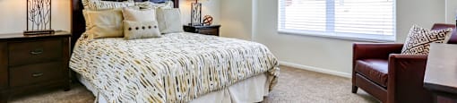 Beautiful Bright Bedroom With Wide Windows at Enclave Apartments, Henderson, 80640