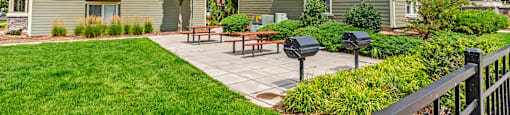 BBQ Picnic Area at Belle Creek Apartments, Henderson, CO