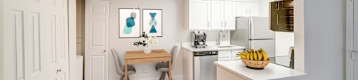 Huntington Dining Area
