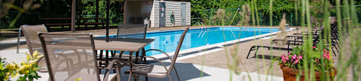 Poolside Dining Table at Lavale Apartments, Monroeville, Pennsylvania