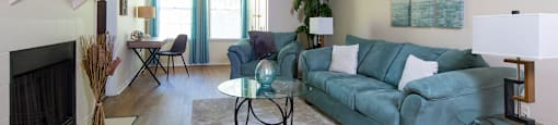 Living Room  at Chestnut Ridge Apartments, Pittsburgh, PA, 15205