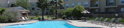 Front pool angle 2