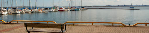 La Salle Towers nearby marina in Burlington, ON
