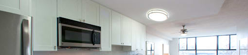 190 Cityview in Brampton, ON kitchen with staineless steel appliances