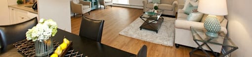 Wellington Park Towers dining room and living room in St. Thomas, ON