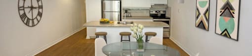 80 Beverley Street in Toronto, ON open concept kitchen and dining room