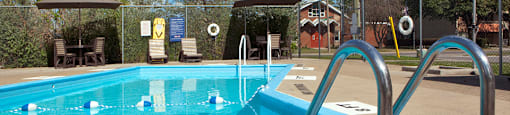 Brighton Court in Windsor, ON outdoor pool