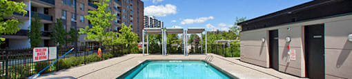 190 Cityview in Brampton, ON swimming pool with stairs and stability bar at shallow end