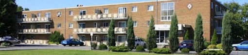 High Park Apartments exterior image of building in Sarnia, ON