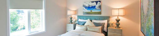 Heritage Lofts apartments bedroom with large windows in Gatineau, QC