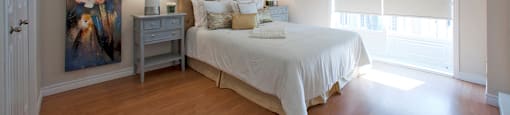 Heritage Lofts apartment bedroom featuring in large windows in Gatineau, QC