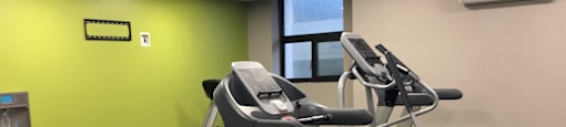 Highpoint Kitchener fitness facility with treadmill and elliptical machine in Kitchener, ON