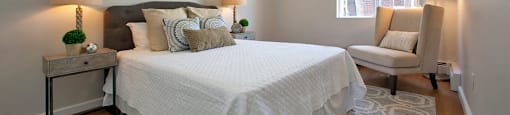 Linden Court bedroom with lost of natural light in St. Catharines, ON