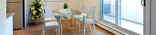Marlan Towers in Owen Sound, ON spacious dining area with balcony access