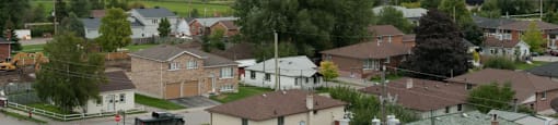 Neighborhood View with houses and green spacesat Bradford Place Apartments in Bradford, ON
