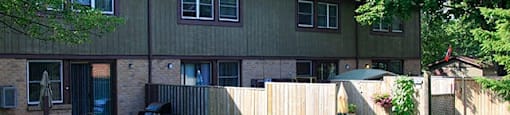 Waterford Townhouses in Mississauga, ON private fenced in backyard