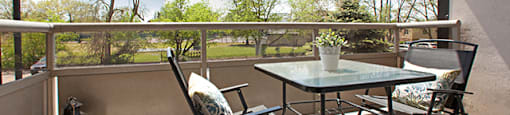 Fairway Towers charming balcony with view of surrounding area in Sarnia, ON
