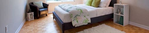 Fairway Towers large, bright bedroom in Sarnia, ON