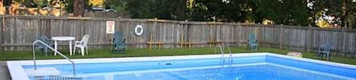 Fairway Towers outdoor pool in Sarnia, ON