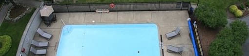 Regency Towers outdoor pool in St. Catherines, ON