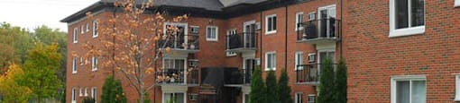Garden Court exterior grounds in Windsor, ON